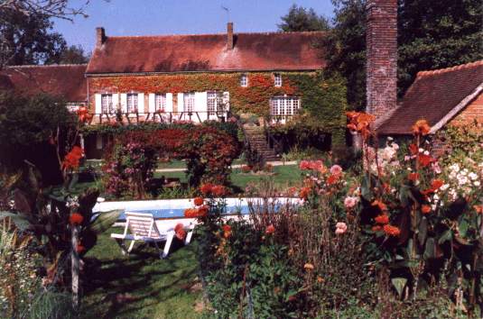 Moulin de Beaupr et sa piscine